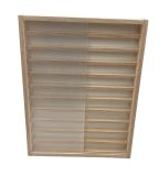 015H Fingerhut Sammler Vitrine 41cm x 53,5cm x 6cm, 3cm Stelltiefe, 11 Stellebenen je 3,5cm hoch
